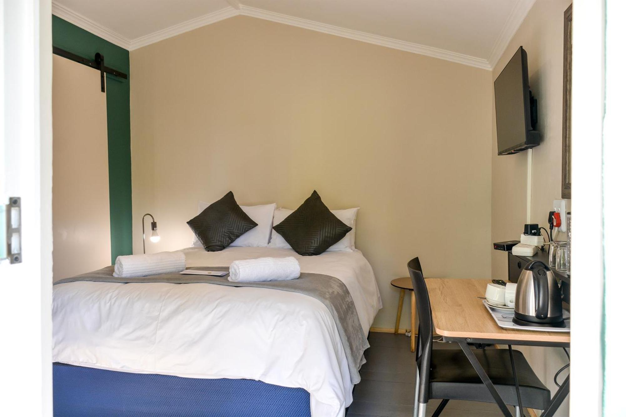 Biggy Best Boutique Hotel & Self Catering Cottages Howick Bagian luar foto