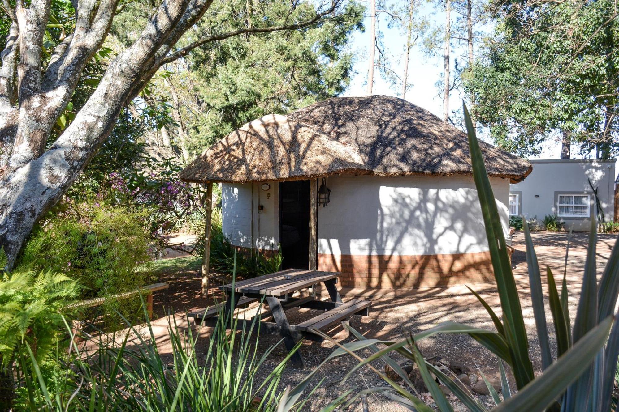 Biggy Best Boutique Hotel & Self Catering Cottages Howick Bagian luar foto